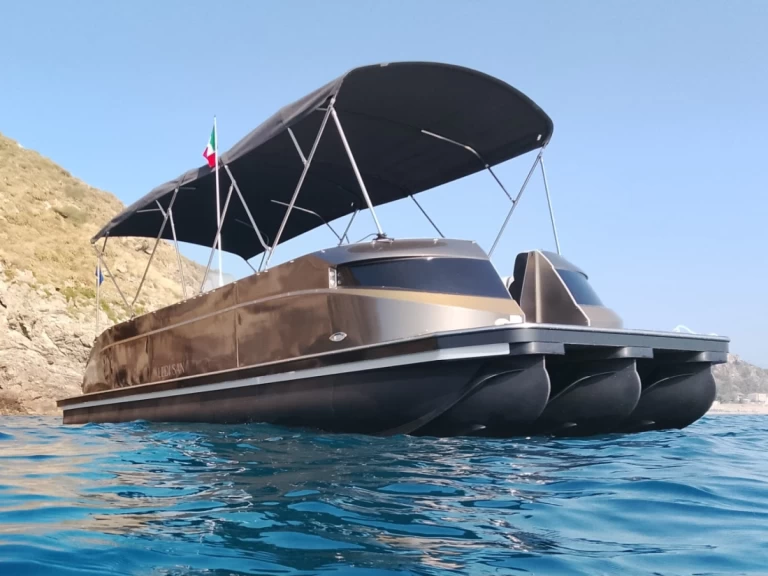 Alquiler Lancha Swiss-Boat/Italy Boat con o sin  título de navegación