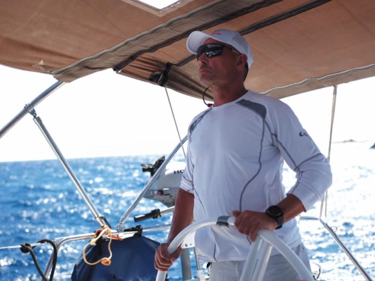 Alquiler de embarcaciones Elan Impression 45 enLe Lavandou en Samboat