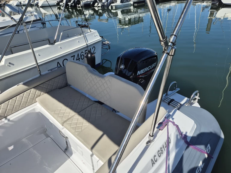 Alquiler de barcos Arcachon barato de Salpa Soleil 18