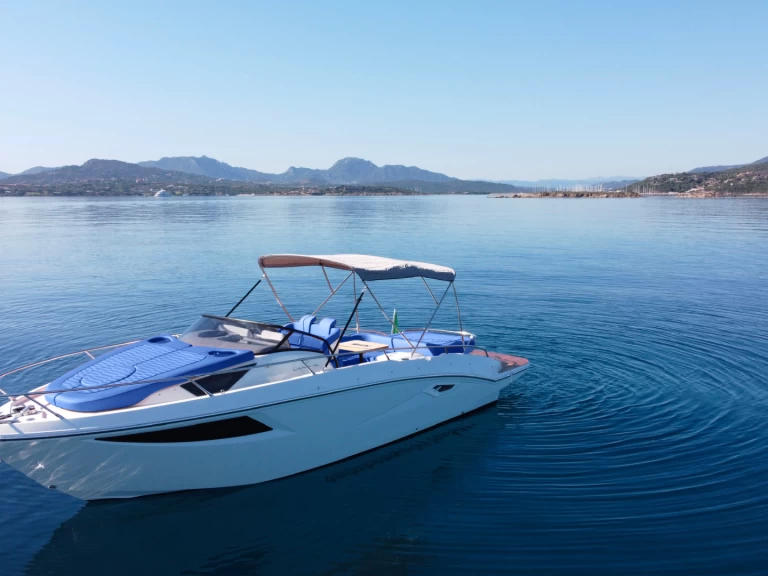 Alquiler Lancha Cranchi con o sin  título de navegación