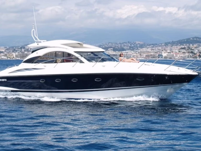 Alquiler Lancha Sunseeker con o sin  título de navegación