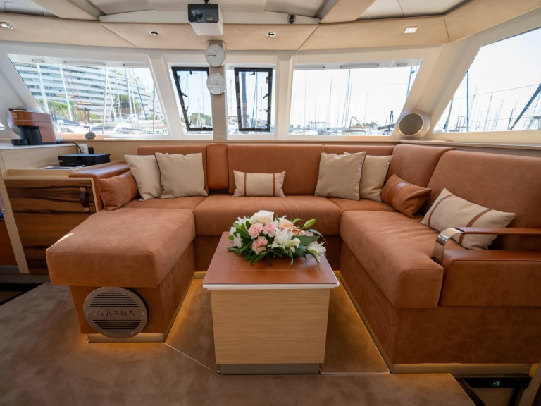 Alquiler de Fountaine Pajot Isla 40 en Villeneuve-Loubet
