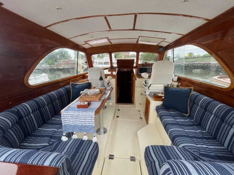 Alquiler de Hinckley MERLIN en Oyster Bay