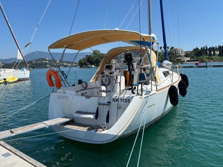 Alquiler de barcos Gouviá barato de Sun Odyssey 33i