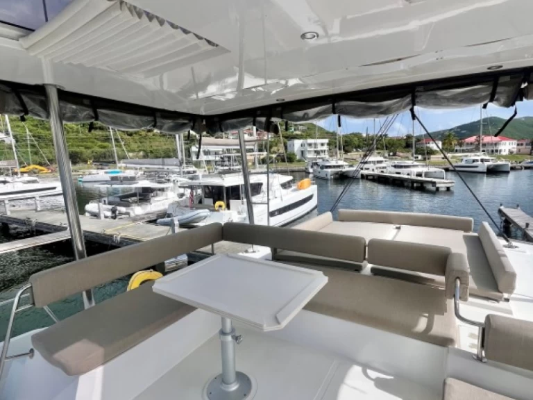 Alquiler de Catamarán, con o sin patrón Bali Parham Town