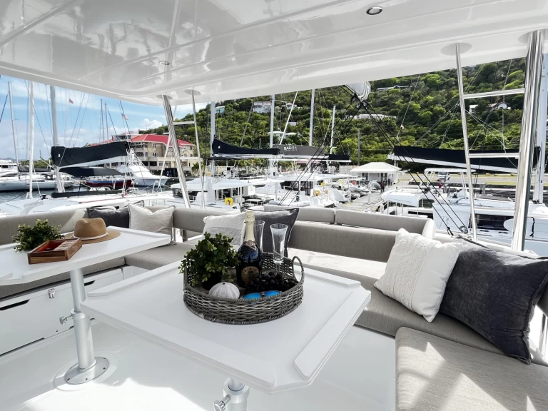 Alquiler de Catamarán, con o sin patrón Bali Parham Town