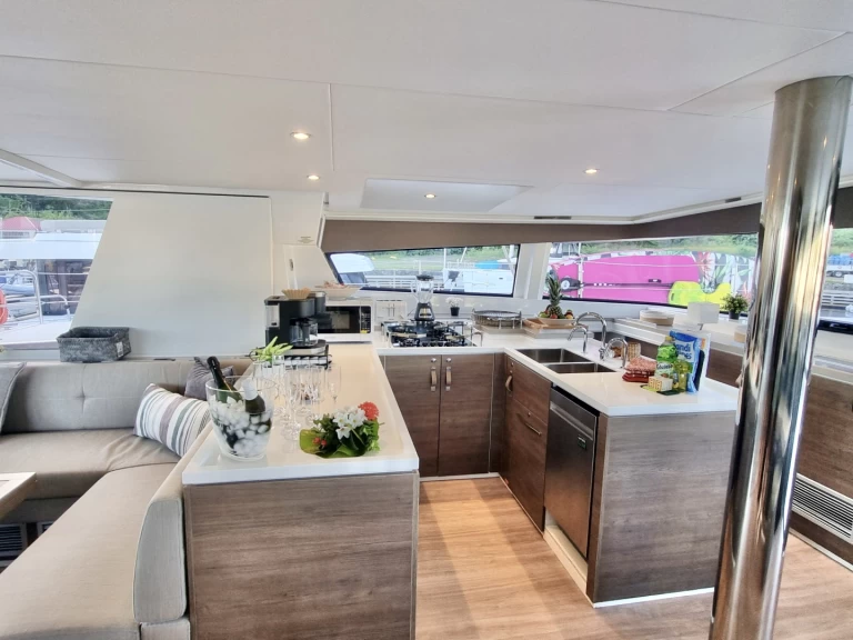 Alquiler de barcos Parham Town barato de Bali 5.4