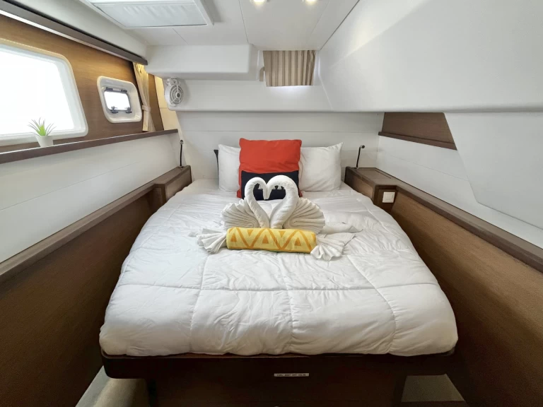 Alquiler de Lagoon Lagoon 450 F en Parham Town