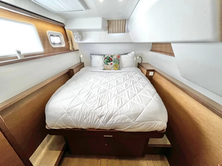 Alquiler Catamarán Lagoon con o sin  título de navegación