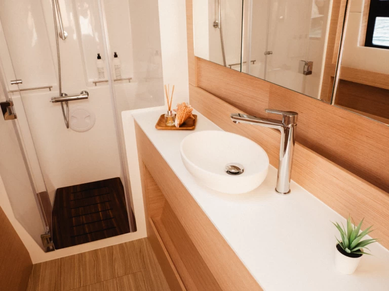 Alquiler de embarcaciones Nautitech Nautitech 40 Open  enParham Town en Samboat