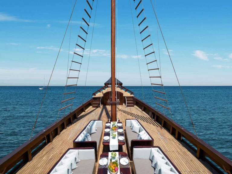 Alquiler de barcos Labuan Bajo barato de Samsara Samudra