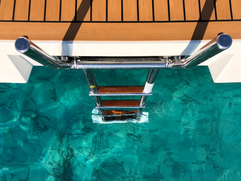 Yate de lujo para alquilar Cannes al mejor precio