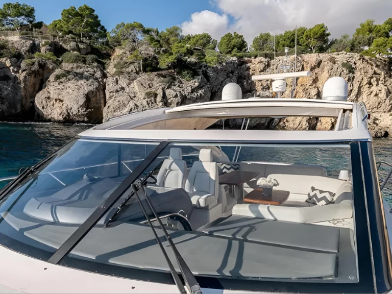 Alquiler de Princess Princess V48S en Juan-les-Pins