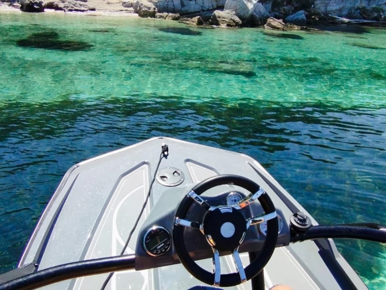 Alquiler de barcos Golfe-Juan barato de Awash 370