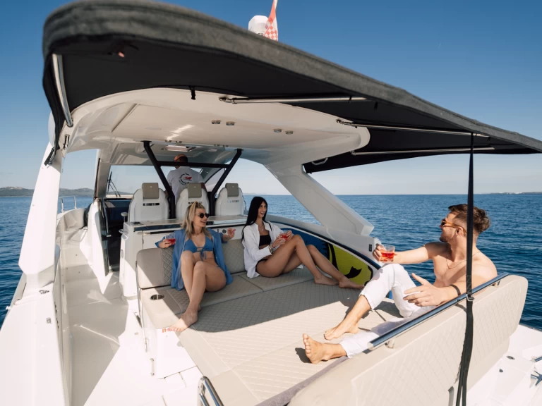 Alquiler Lancha Jeanneau con o sin  título de navegación