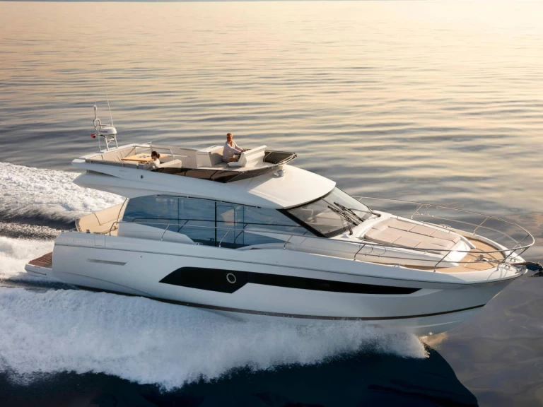 Alquiler Lancha Prestige con o sin  título de navegación