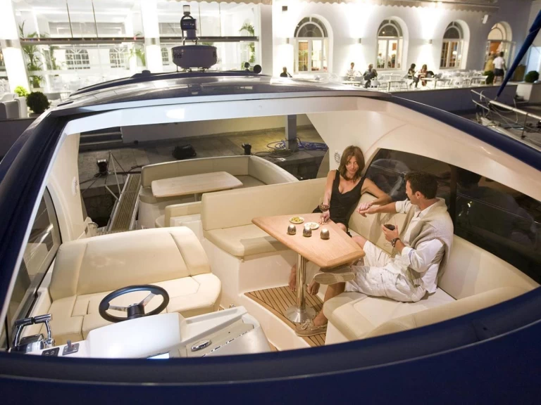 Alquiler Lancha Prestige con o sin  título de navegación