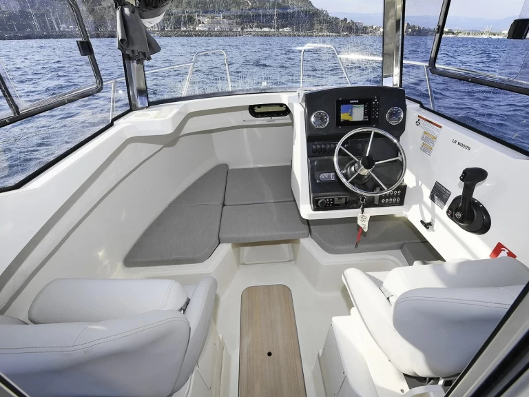 Alquiler Lancha Quicksilver con o sin  título de navegación