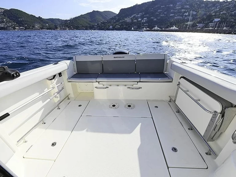 Quicksilver 625 Pilothouse de alquiler a Trébeurden