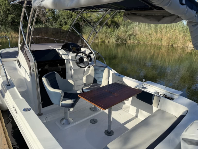 Alquiler Lancha en Mandelieu-la-Napoule - Ranieri EVO 22