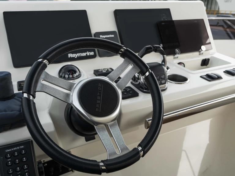 Alquiler de embarcaciones Prestige Prestige 520 Fly enHạ Long en Samboat