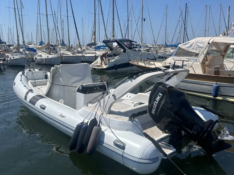 Alquiler de embarcaciones Legar 800 enViareggio en Samboat