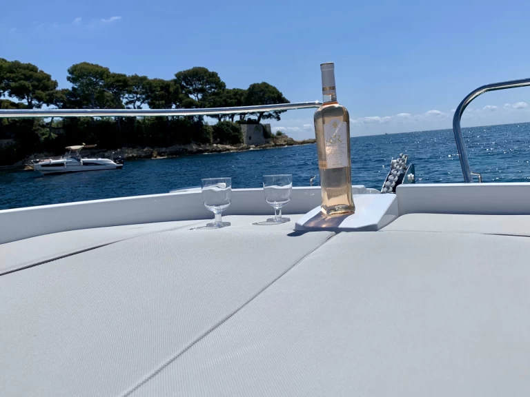 Alquiler Lancha en Antibes - Jeanneau Cap Camarat 6.5 WA Serie 3