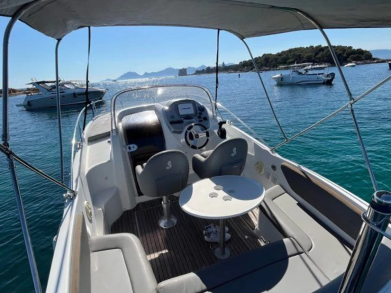 Alquiler Lancha Bénéteau con o sin  título de navegación