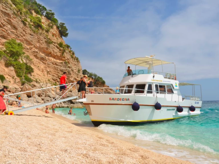 Alquiler Porto di Alghero - GM italy Ares en SamBoat