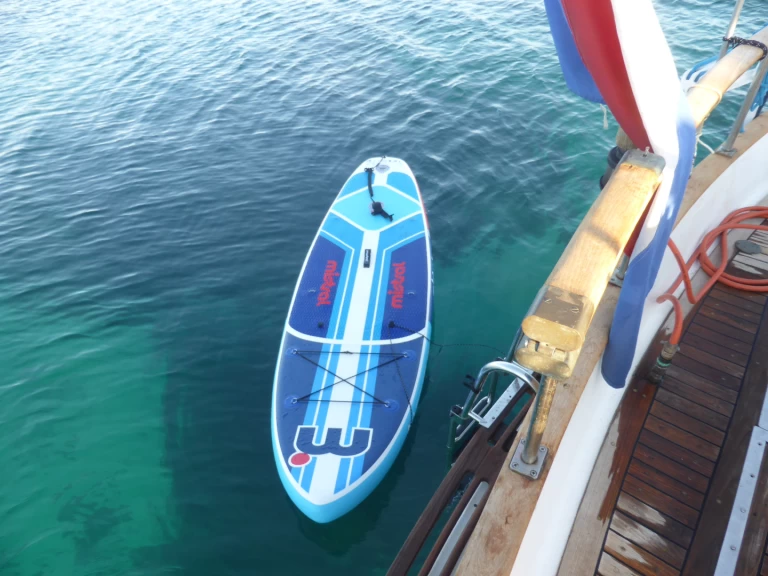 Alquiler de Lancha, con o sin patrón eurobanker Figari