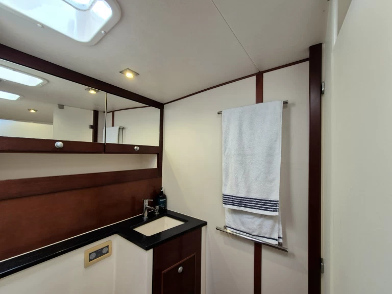 Alquiler Velero Hanse con o sin  título de navegación