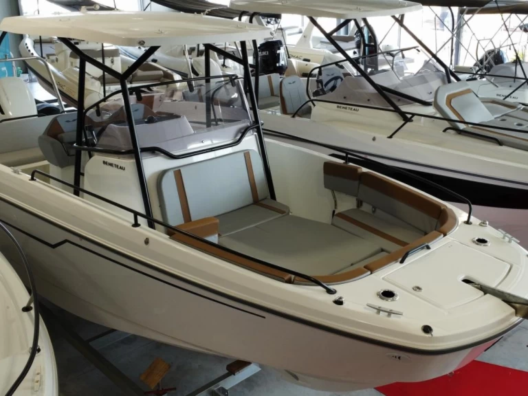 Alquiler de Bénéteau Flyer 8 SPACEdeck en Ajaccio