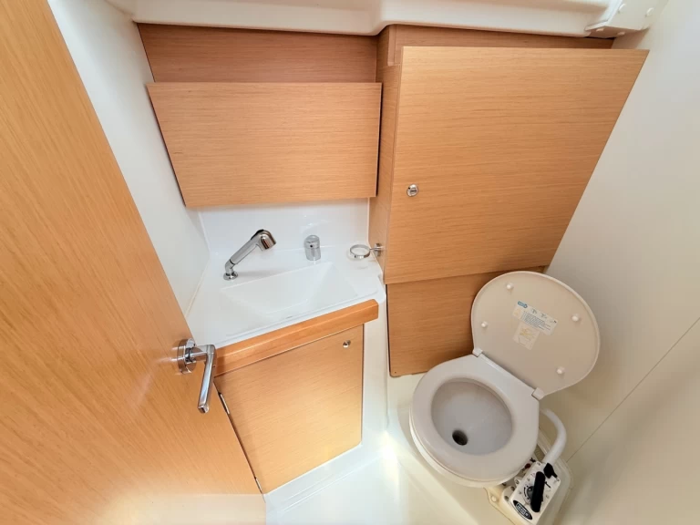 Velero para alquilar Sukošan al mejor precio