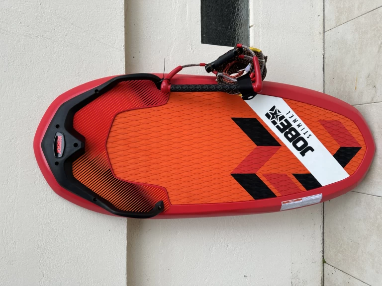 Alquiler Neumática Bombard con o sin  título de navegación