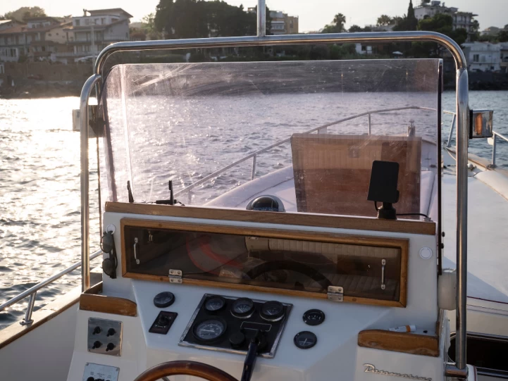 Alquiler de embarcaciones Dasamarine Altair 25 enCatania en Samboat