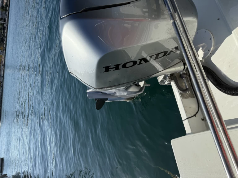 Alquiler de Lancha, con o sin patrón Jeanneau Toulon