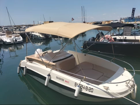 Alquiler Lancha Remus con o sin  título de navegación