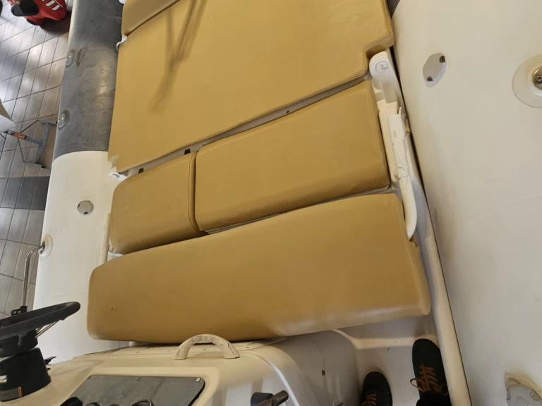 Alquiler Neumática Zodiac con o sin  título de navegación