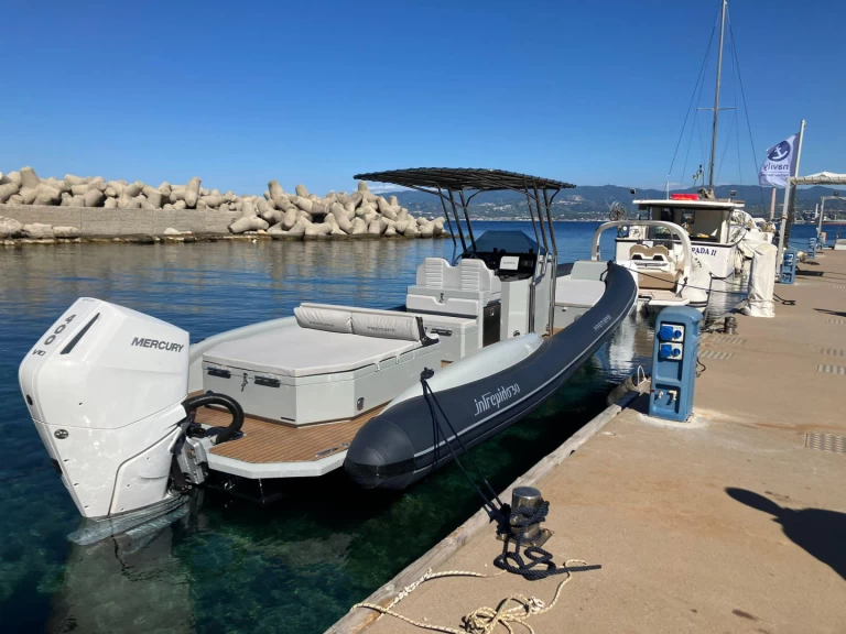 Alquiler de Premiere Intrepido  en Santa Marina Salina
