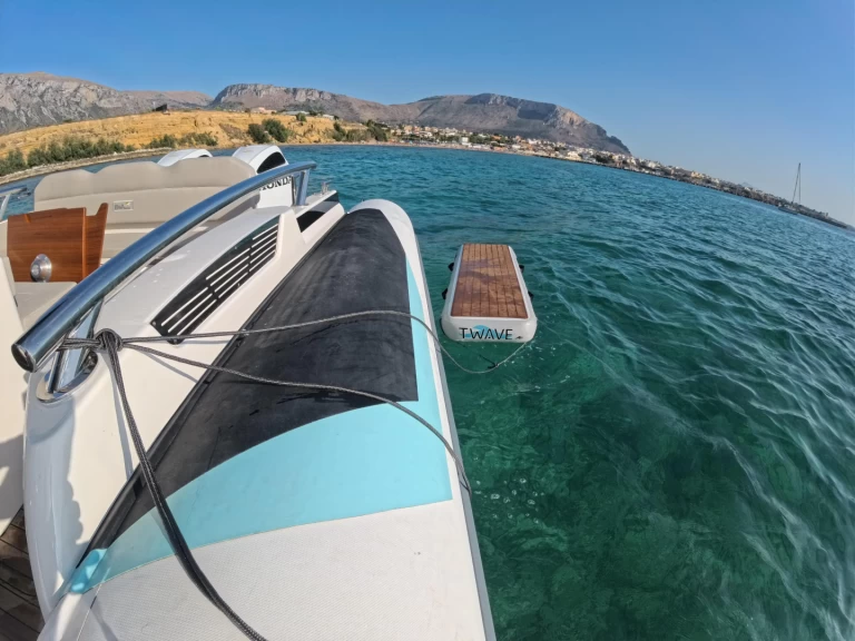 Alquiler Neumática Bwa con o sin  título de navegación