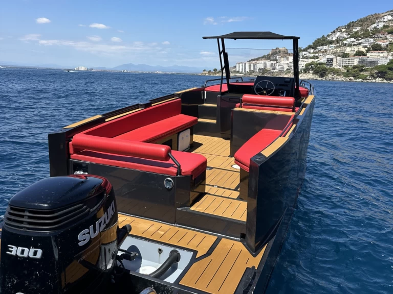 Alquiler de BravaBoats BA 75 en Roses