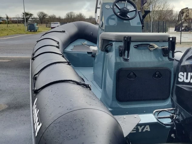 Alquiler de barcos Les Sables-d'Olonne barato de Explorer 550