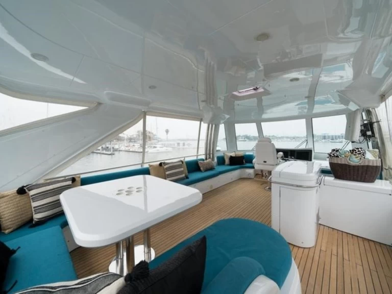 Alquiler de embarcaciones Viking 85 enMarina Del Rey en Samboat