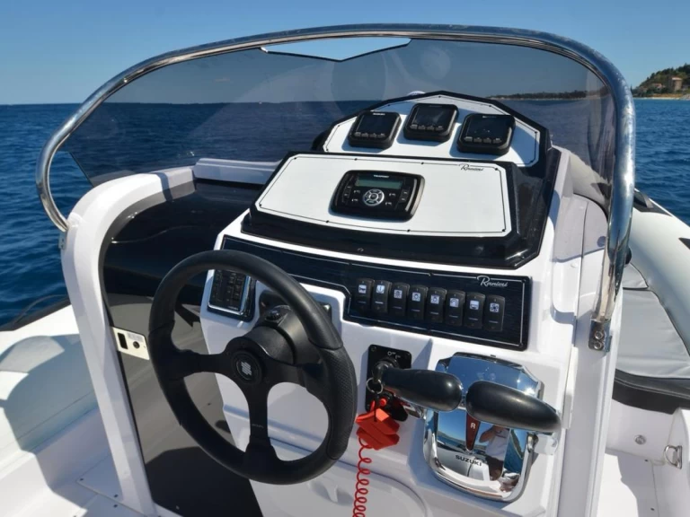 Ranieri Cayman 28 Sport Touring de alquiler a Altea