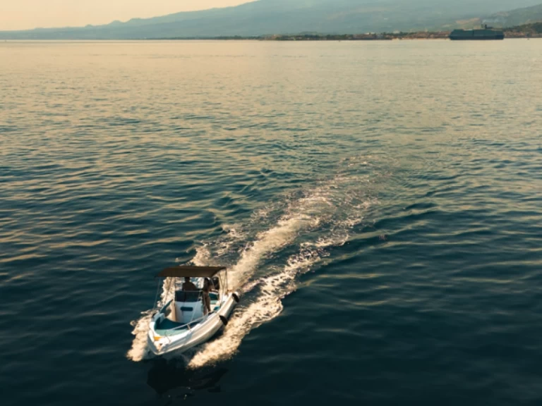 Alquiler de blumax 19 pro Blumax 19 Pro en Taormina