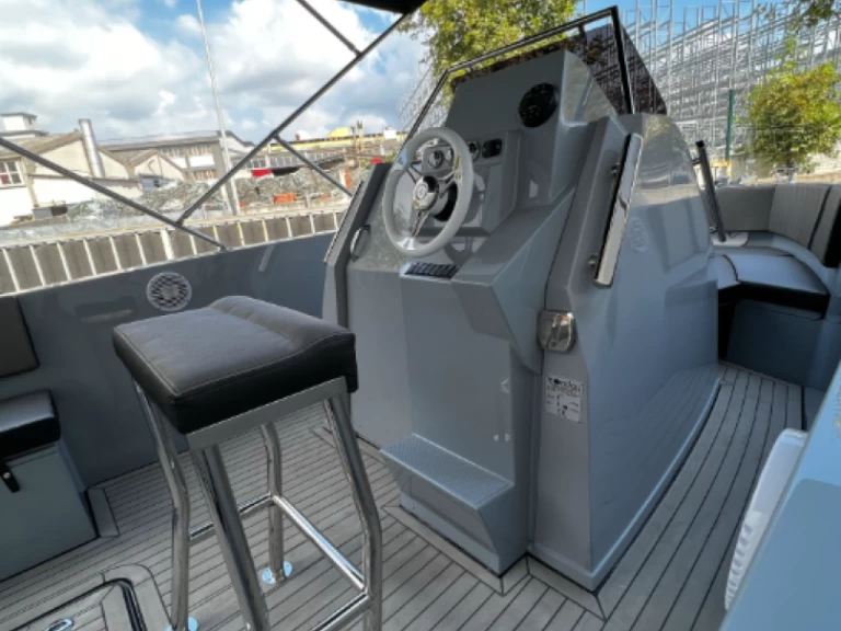 Lancha para alquilar Six-Fours-les-Plages al mejor precio