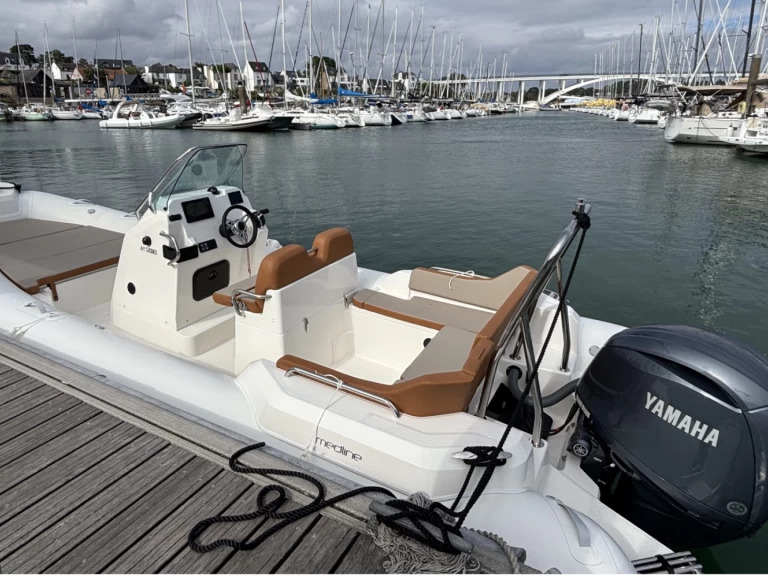 Alquiler de Zodiac Medline 6.8 en La Trinité-sur-Mer