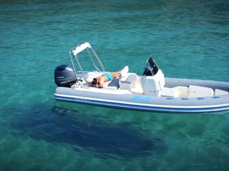 Alquiler Neumática Joker Boat con o sin  título de navegación