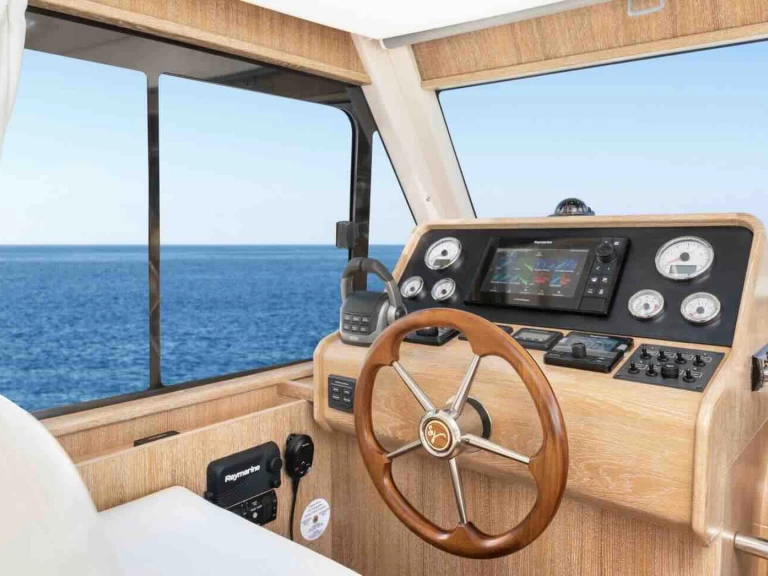 Alquiler de sasga 34 HT en Cavalaire-sur-Mer