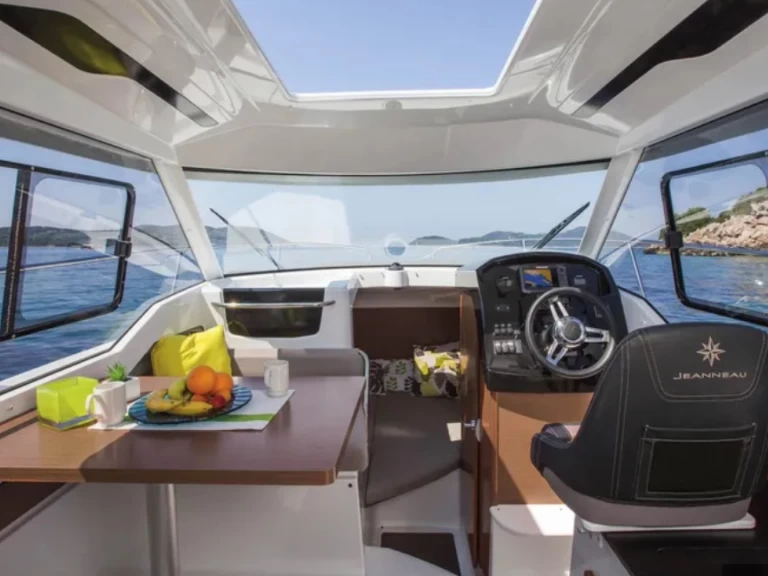 Alquiler Lancha Jeanneau con o sin  título de navegación